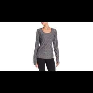 Performance top; long-sleeved; moisture management